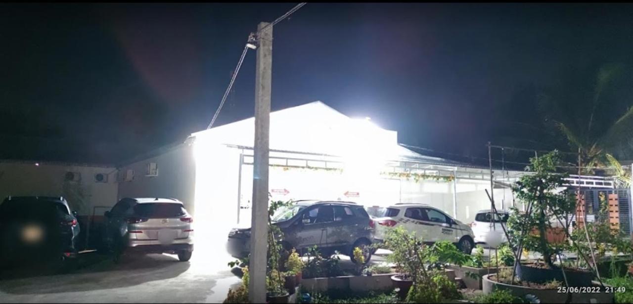 Nha Nghi Truc May Ben Tre Buitenkant foto
